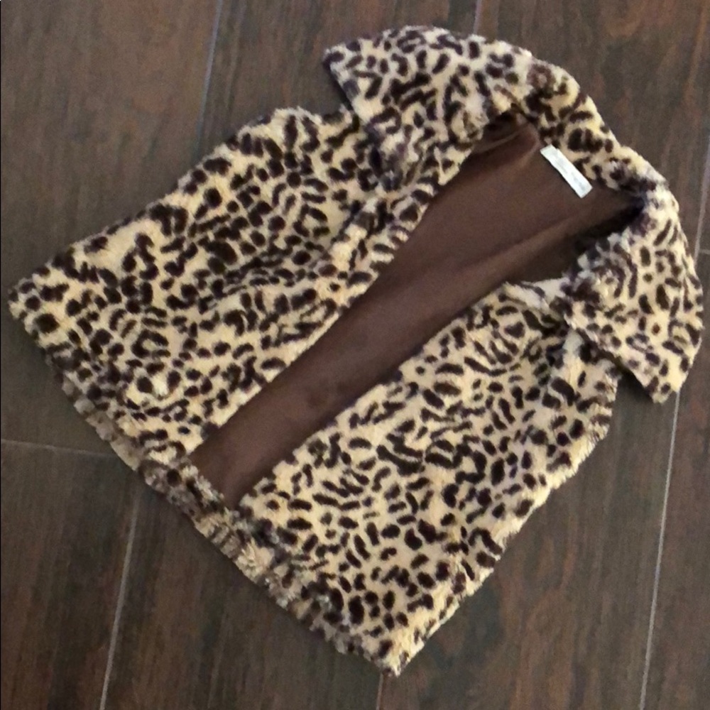 Girls leopard print minke vest